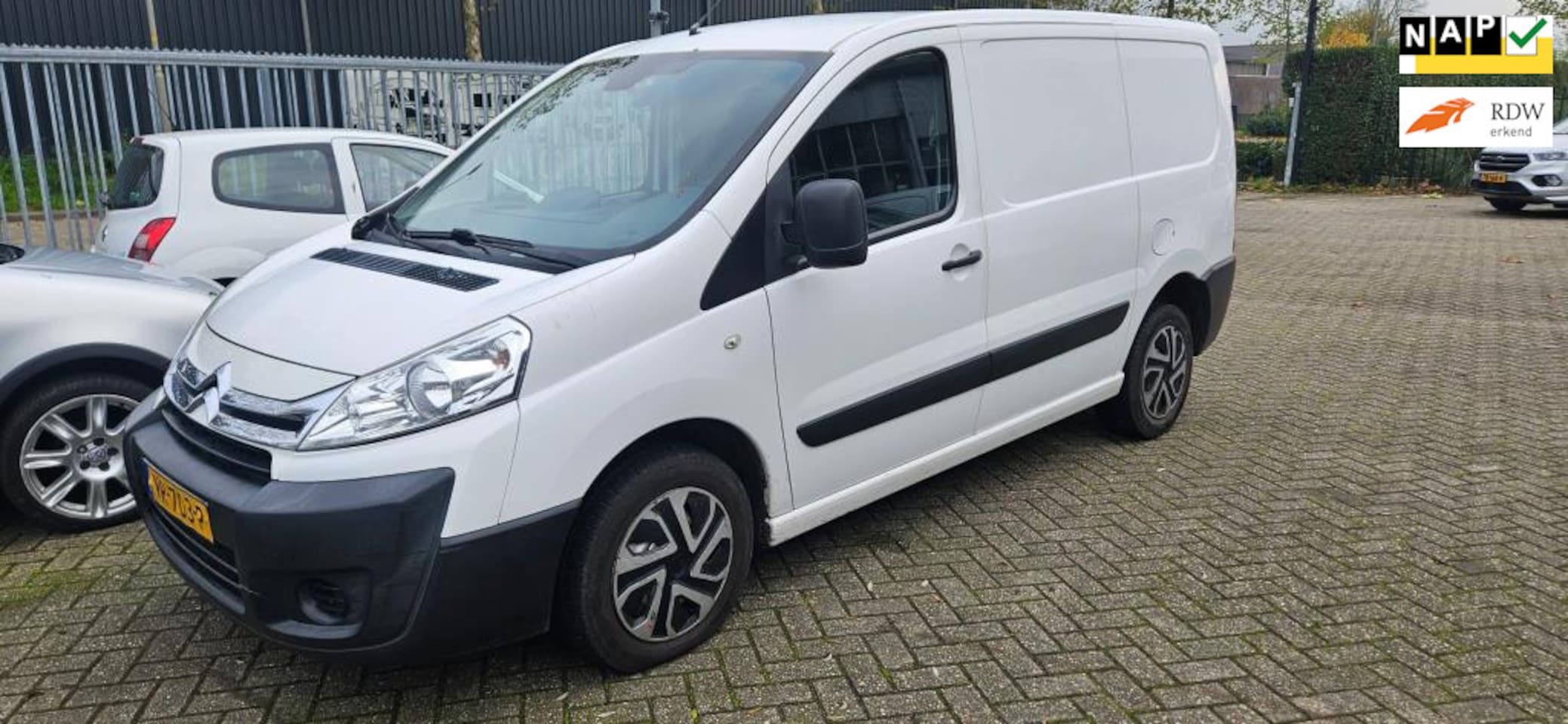 Citroën Jumpy - 2015 2.0 HDI L1H1 Economy Motorschade - AutoWereld.nl