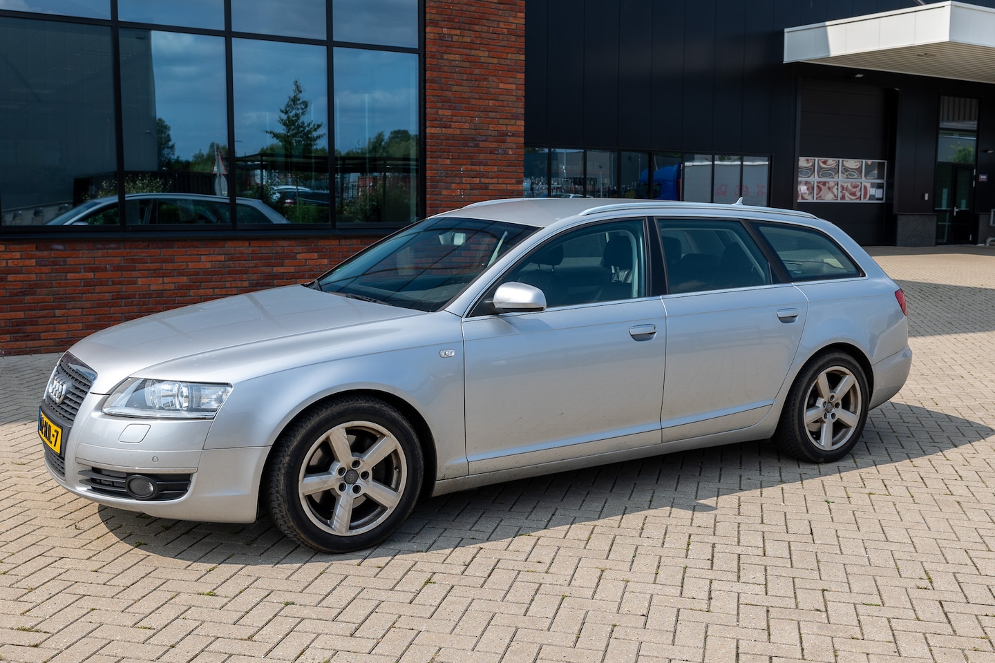 Audi A6 Avant - 2.7 TDI quattro Pro Line 6 Cyl. diesel - AutoWereld.nl