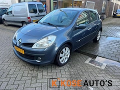 Renault Clio - 1.6-16V Privilège