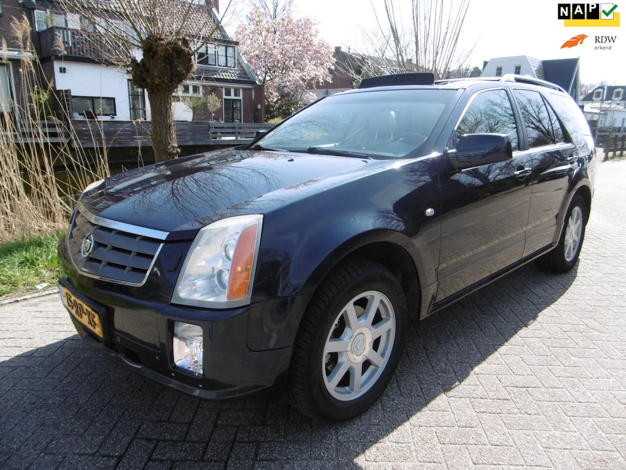 Cadillac SRX - 4.6 Sport 325pk V8 Navi Leder Trekhaak Schuifdak LEES TEKST - AutoWereld.nl