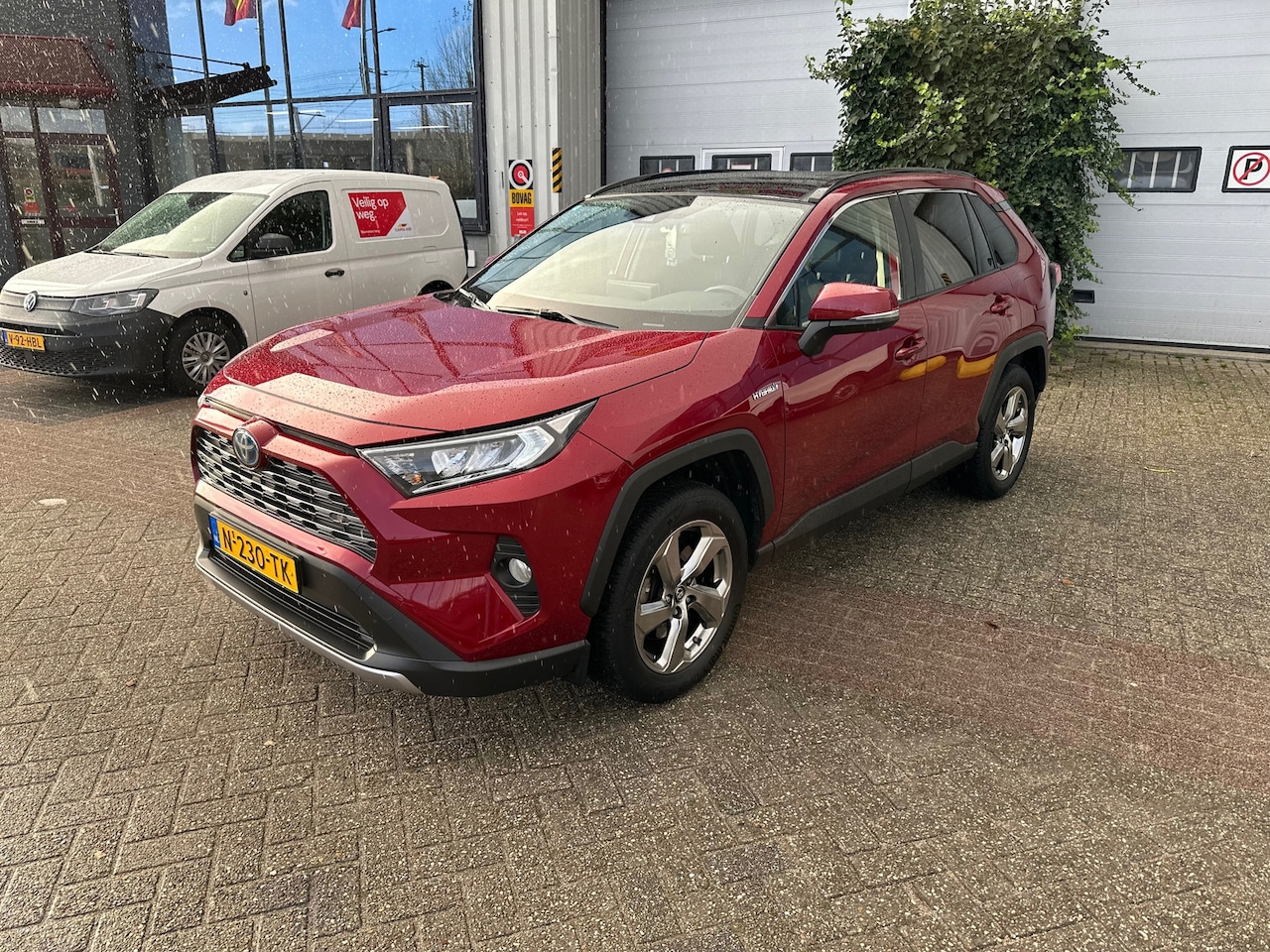 Toyota RAV4 - 2.5 Hybrid Business Intro 2.5 Hybrid Business Intro - AutoWereld.nl