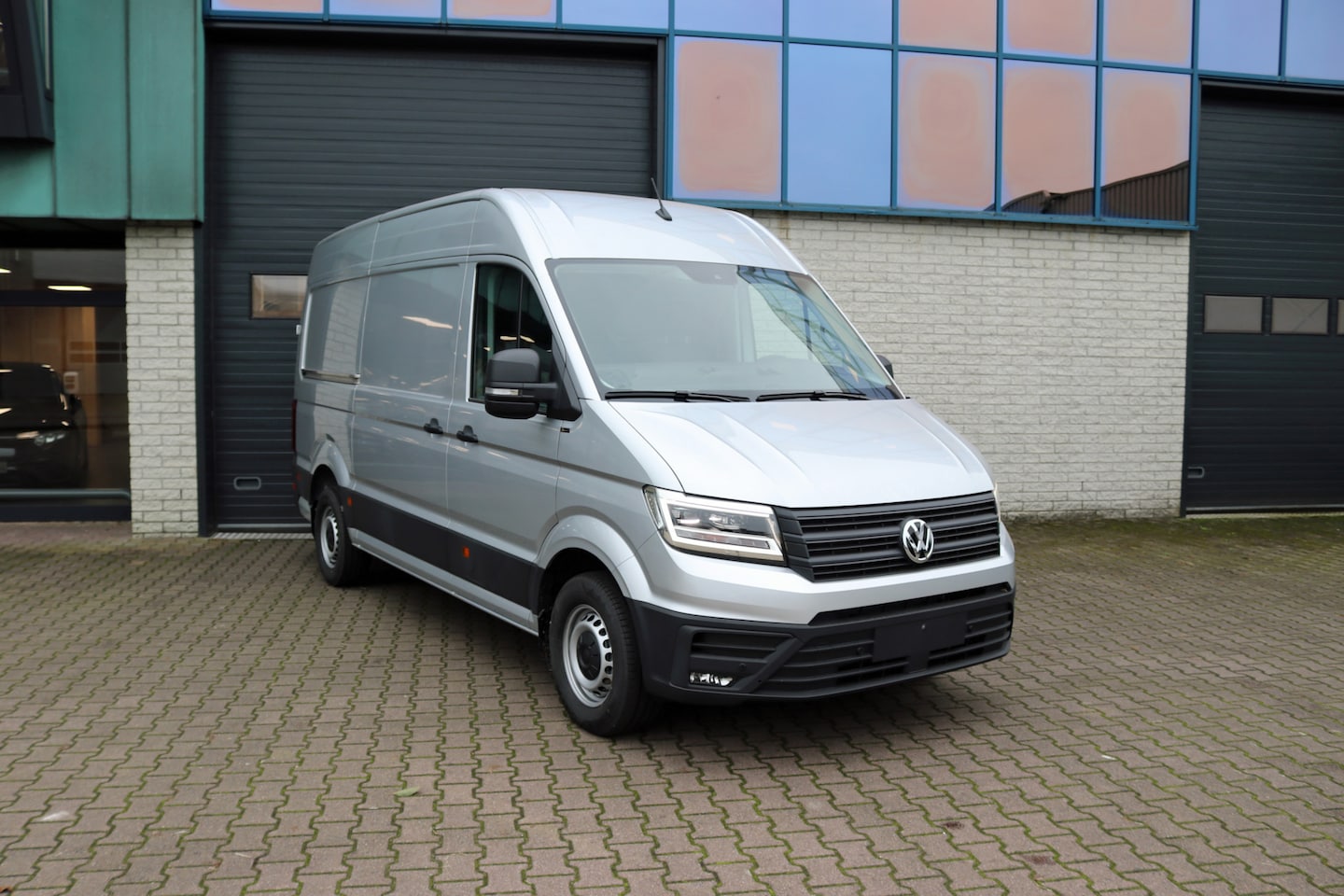 Volkswagen Crafter - 35 2.0 Tdi L3H3 177Pk DSG-8 LED NAVI CRUISE PDC CAMERA GEV STOEL - AutoWereld.nl