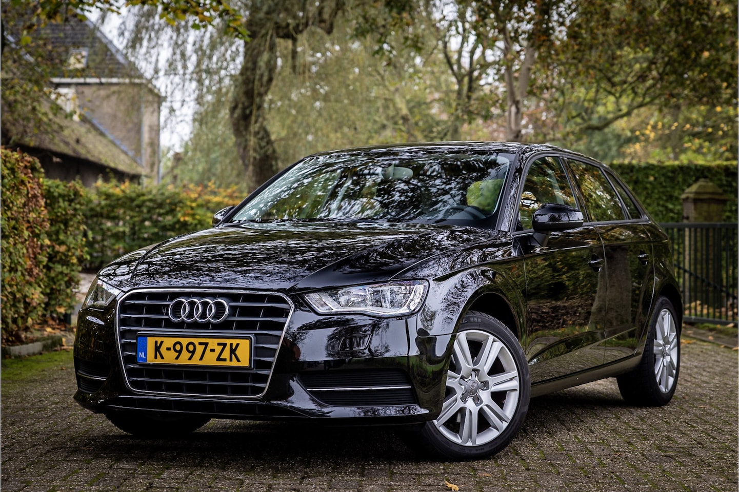 Audi A3 Sportback - 1.2 TFSI Attraction Trekhaak - AutoWereld.nl