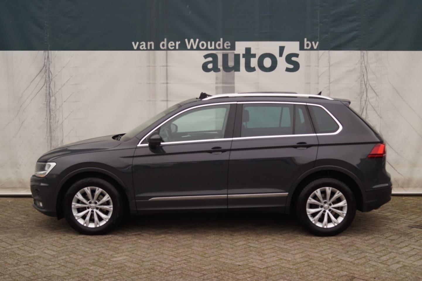 Volkswagen Tiguan - 1.5 TSI ACT CL Bns - AutoWereld.nl