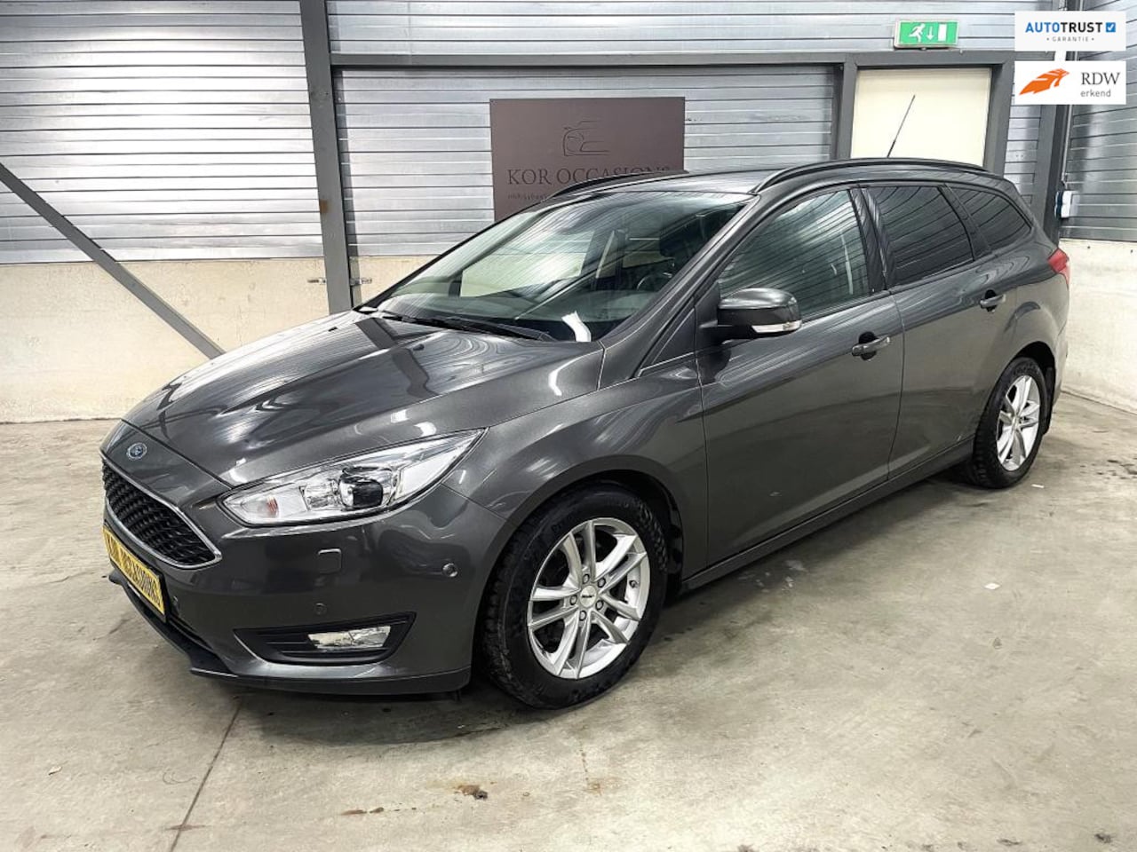 Ford Focus Wagon - 1.5 Titanium 1ste eigenaar trekhaak full option - AutoWereld.nl