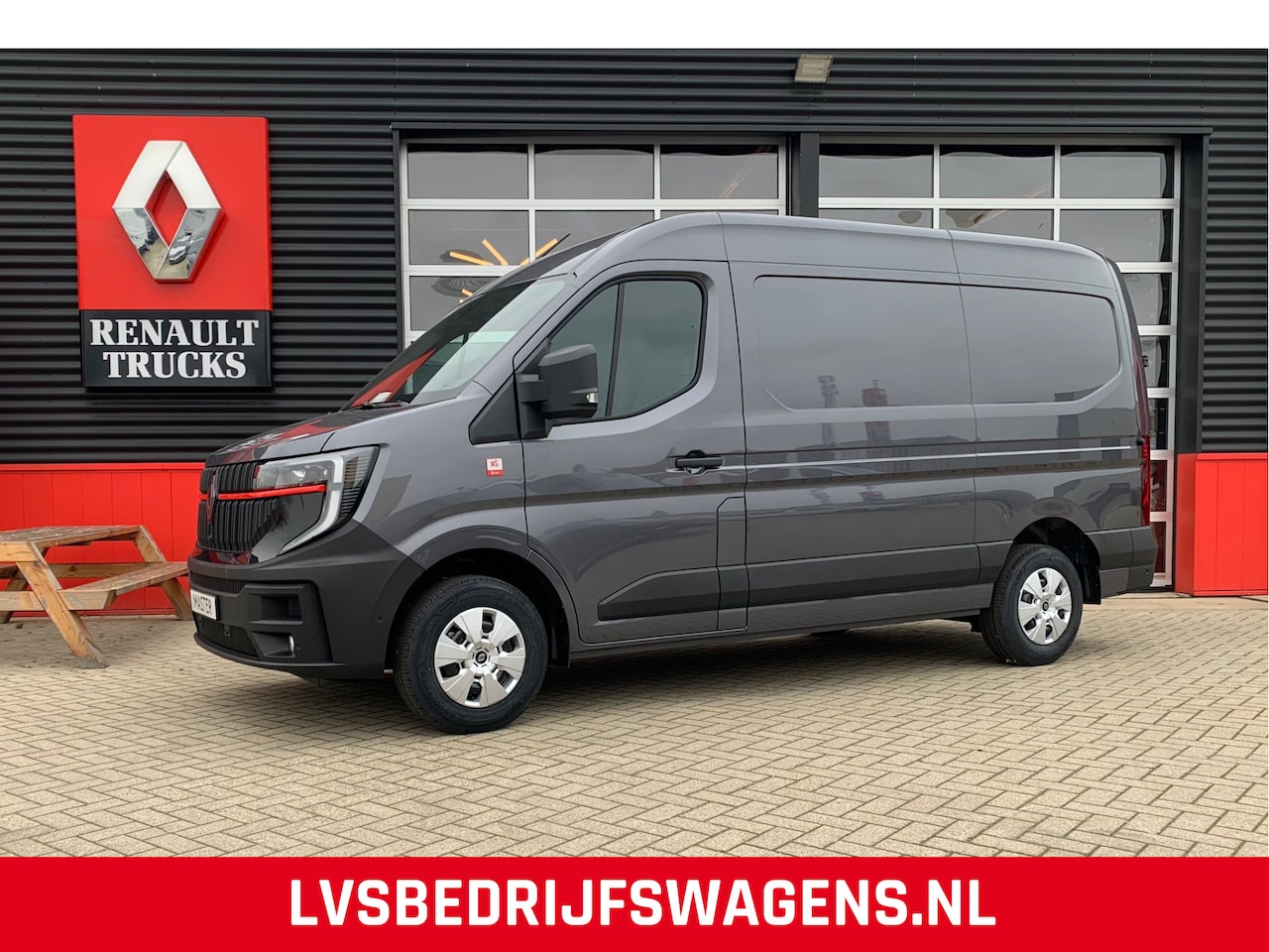 Renault Master - T35 2.0 dCi 150 PK L2H2 Nieuw model, Trekhaak, Apple carplay - AutoWereld.nl