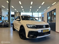 Volkswagen Tiguan - 2.0 R Line TSI 4Motion Highline