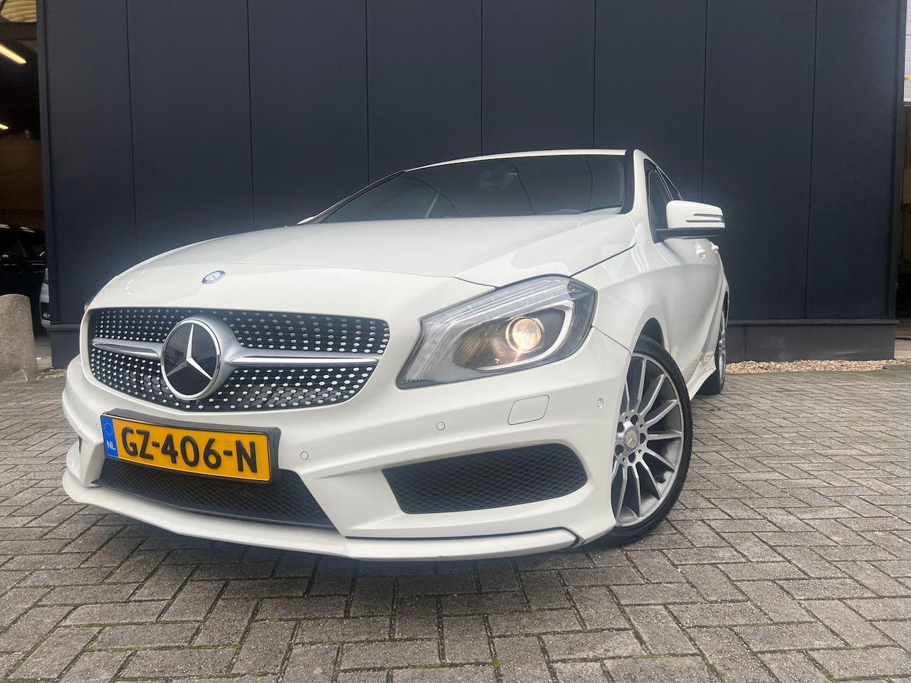 Mercedes-Benz A-klasse - 180 AMG '15 Aut/Leder/Navi/18'Lmv/OrgNl/Nap - AutoWereld.nl