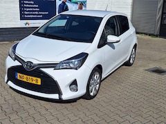 Toyota Yaris - 1.3 VVT-i Aspiration Uitvoering Comfort met Achteruitrijcamera