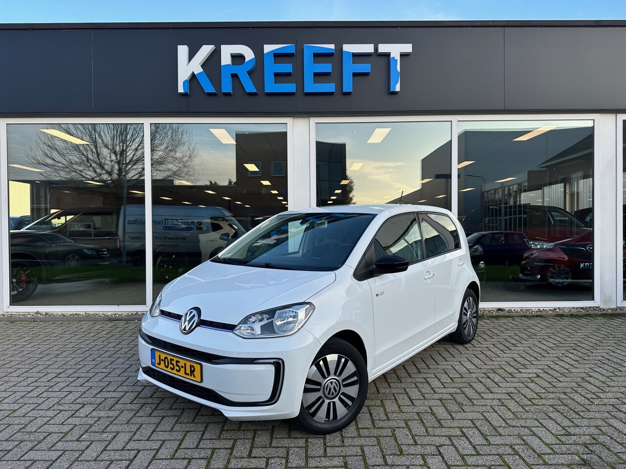 Volkswagen e-Up! - e-up! Camera | Cruise - AutoWereld.nl