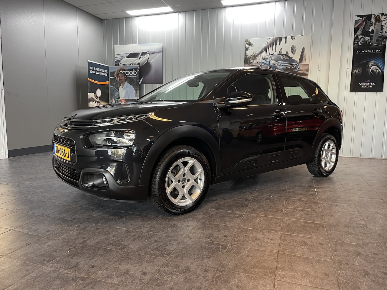 Citroën C4 Cactus - 1.2 PureTech Business Climate control, Apple carplay, Android auto, Cruise control. - AutoWereld.nl