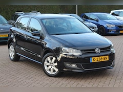 Volkswagen Polo - 1.2 TSI Highline / Camera / Navigatie / 15'' / Bluetooth / Airco / Radio