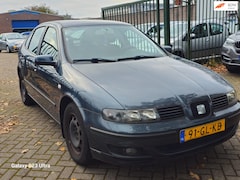 Seat Leon - 1.8-20V Signo Automaat airco elektrische ramen cv op afs