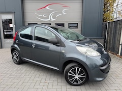 Peugeot 107 - 1.0-12V 2007 5DRS NIEUWE APK