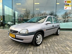 Opel Corsa - 1.4i 16V Onyx 5-deurs, NAP, AIRCO, Elek. Ramen,