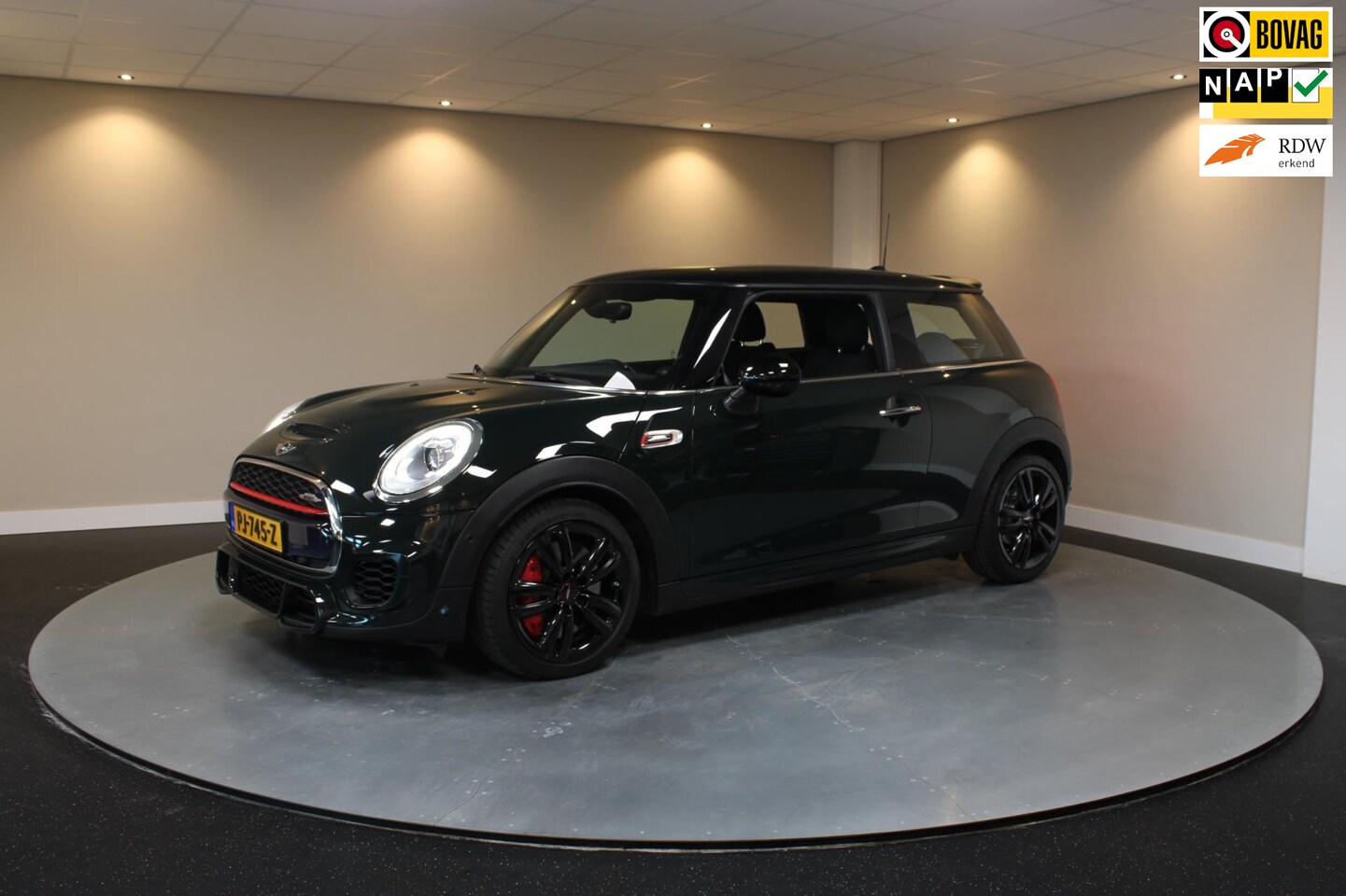 MINI John Cooper Works - Mini 2.0 Chili 230Pk *British Racing Green* - AutoWereld.nl