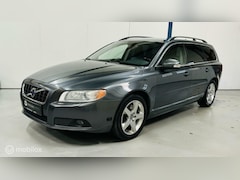 Volvo V70 - 2.5FT Momentum AUTOMAAT / YOUNGTIMER