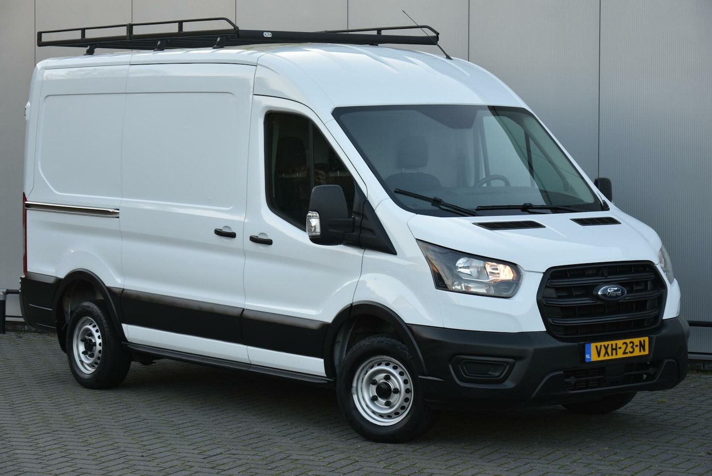 Ford Transit - 310 2.0 TDCI L2H2 Airco Cruise Imperiaal 3 Sits - AutoWereld.nl