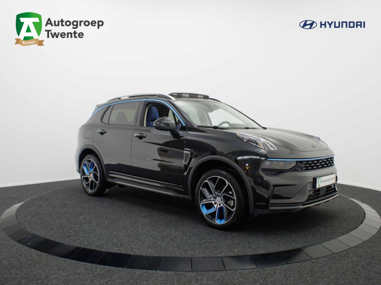 Lynk & Co 01 - 1.5 | Panoramadak | Navigatie - AutoWereld.nl