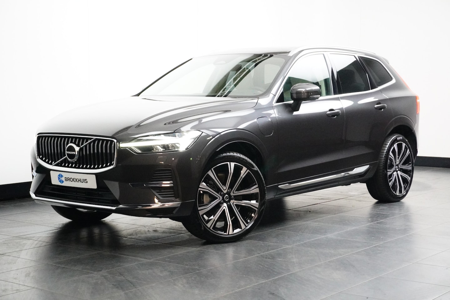 Volvo XC60 - 2.0 Recharge T6 AWD Plus Bright | VERWACHT - AutoWereld.nl