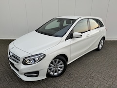 Mercedes-Benz B-klasse - 180 Ambition Airco - Navi - Bluetooth - Xenon - PTS