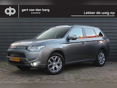 Mitsubishi Outlander - 2.0 PHEV Instyle - SCHUIFDAK - LEDER - NAVIGATIE - CLIMA - TREKHAAK