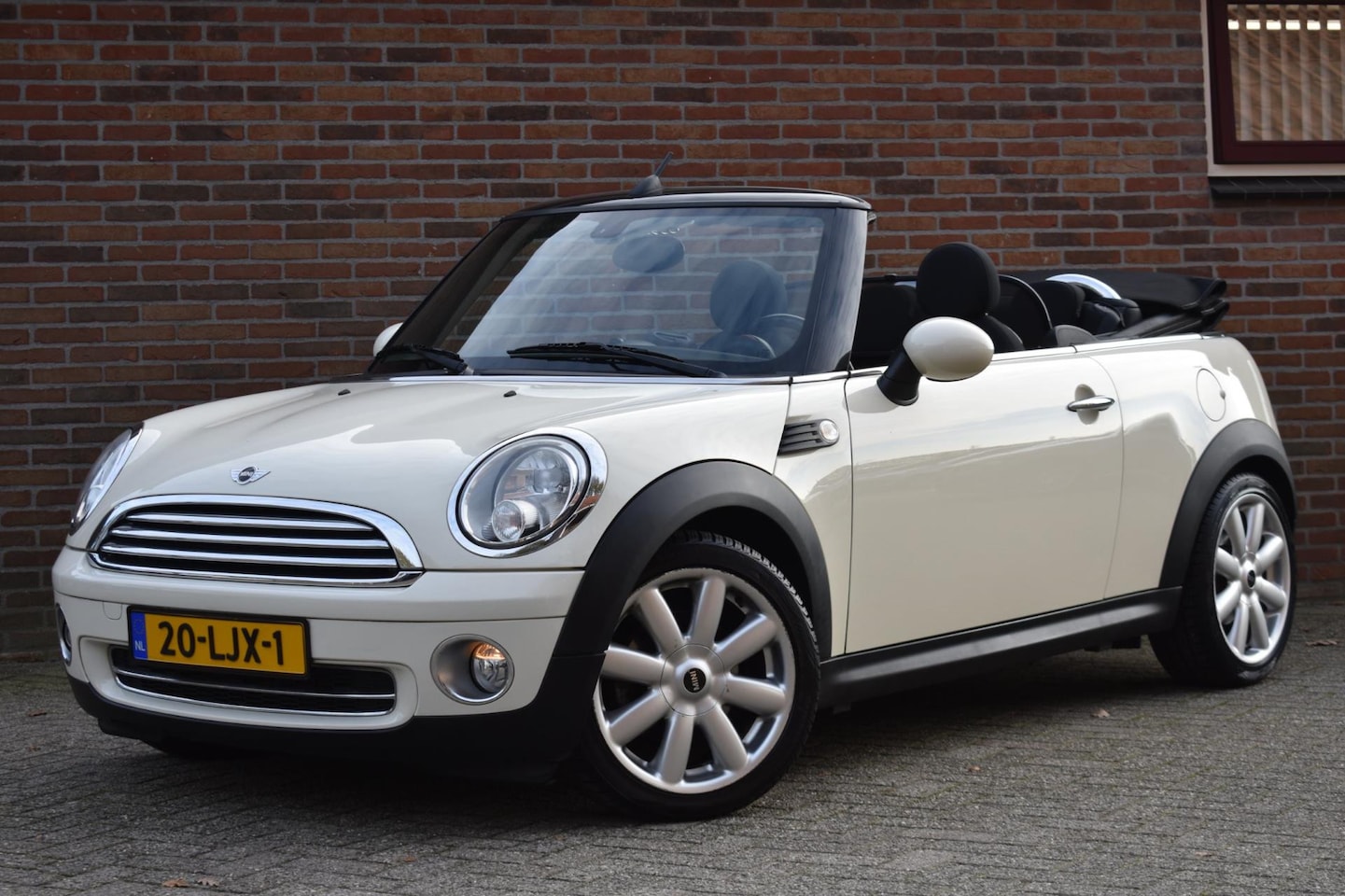 MINI Cabrio - Mini 1.6 Cooper Chili '10 Airco Cruise NL Auto Inruil mogelijk NAP - AutoWereld.nl