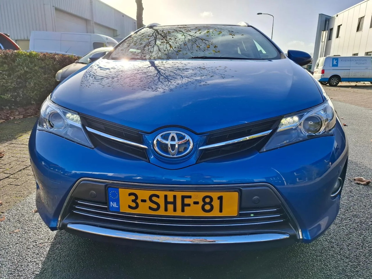 Toyota Auris Touring Sports - 1.8 Hybrid Executive AUTOMAAT/PANO/NAVI/CAMERA! - AutoWereld.nl