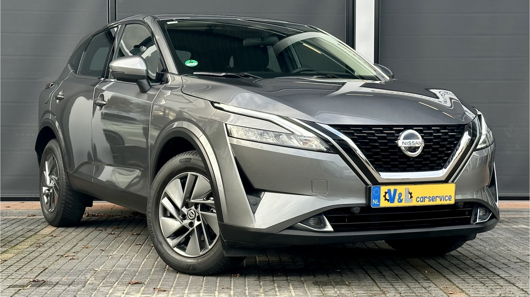 Nissan Qashqai - 1.3 MHEV Xtronic Acenta Stoelverwarming / Stuurverwarming / 360camera / Carplay - AutoWereld.nl