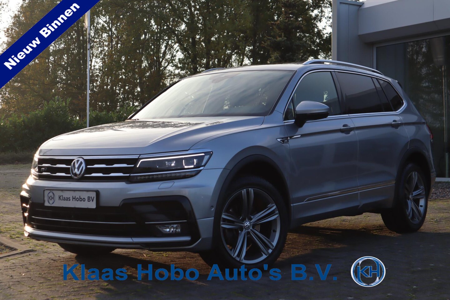 Volkswagen Tiguan Allspace - 1.5 TSI R-Line Pano, 360° Camera, Memory, Stoelverwarming - AutoWereld.nl