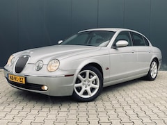 Jaguar S-type - 2.5 V6 Executive, goed lezen