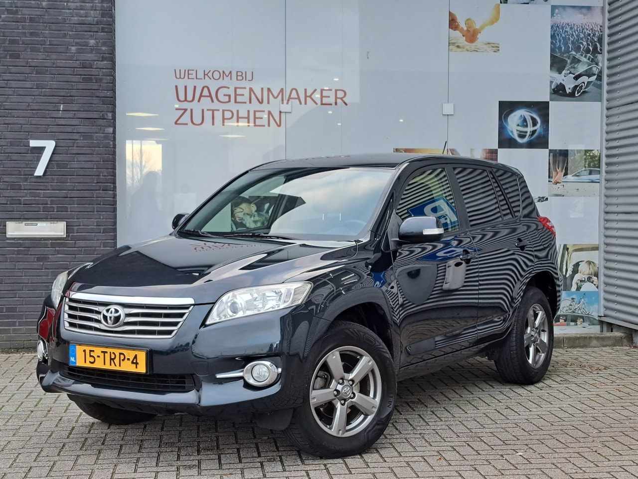 Toyota RAV4 - 2.0 VVTi Executive Business Automaat I TREKHAAK I LUXE BEKLEDING I - AutoWereld.nl