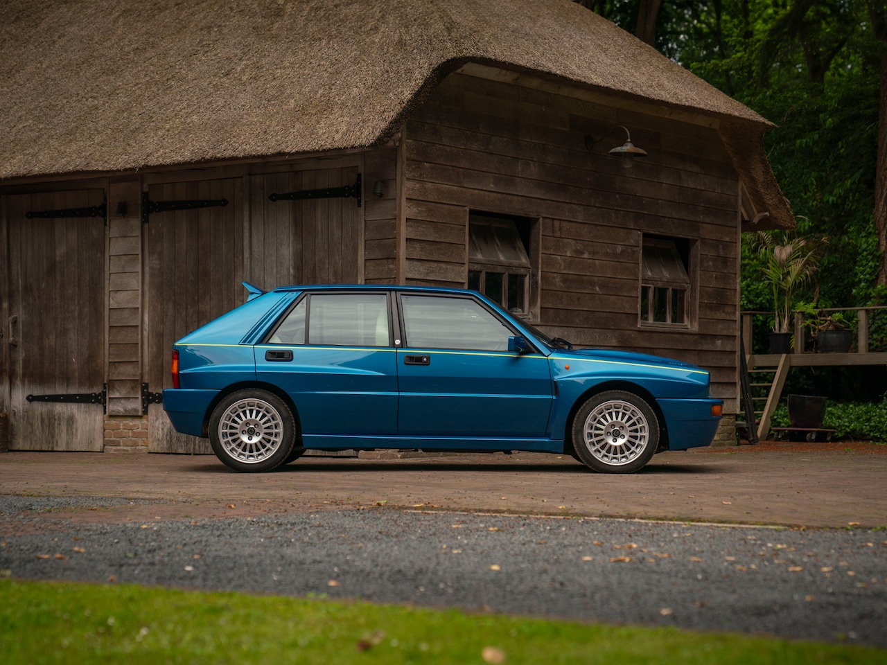 Lancia Delta - 2.0-16V HF Integrale EVO II | SS Blue Lagos 1/218 | Edizione Finale - AutoWereld.nl