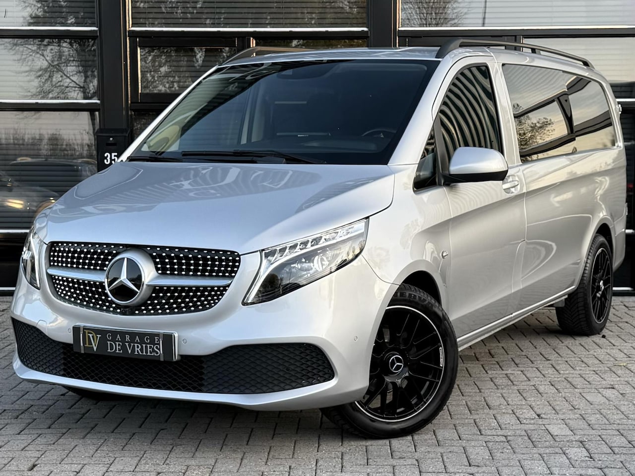 Mercedes-Benz Vito - V-Klasse 114 CDI 190pk Aut Lang Dubbele Cabine Full Option Orig. NL NAP Garantie - AutoWereld.nl