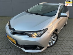 Toyota Auris Touring Sports - 1.8 Hybrid*NAVI*Automaat*CAMERA*CRUISE*AIRCO*ELKT-RAAM*C-D AFSTAND*ISOFIX