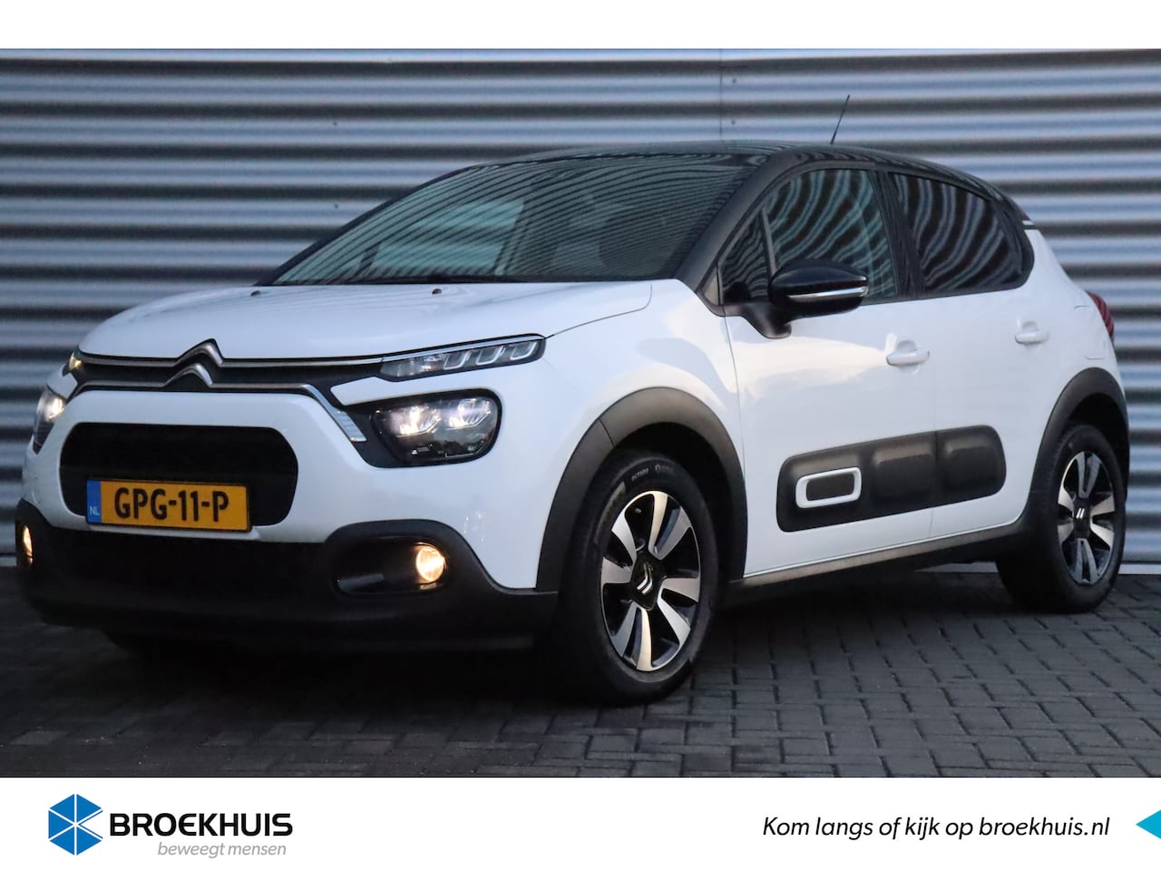 Citroën C3 - 1.2 PURETECH 83PK 5-DRS SHINE / NAVI / CLIMA / LED / PDC / 16" LMV / WINTERPAKKET / BLUETO - AutoWereld.nl