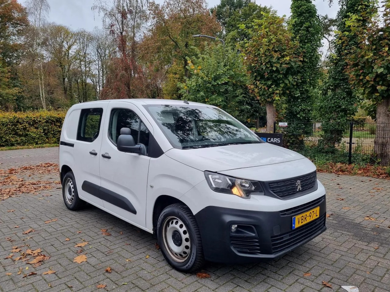 Peugeot Partner - BlueHDI 130 Automaat - AutoWereld.nl