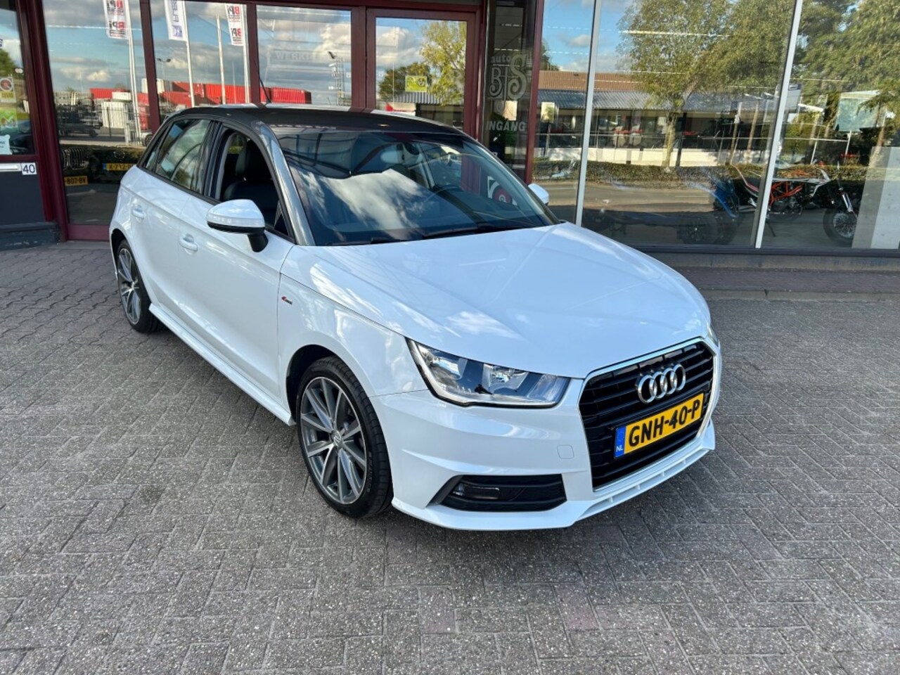 Audi A1 - 1.0 TFSI s-line - AutoWereld.nl