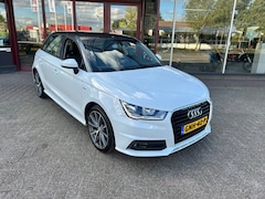 Audi A1 - 1.0 TFSI s-line