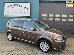 Volkswagen Touran - 1.4 TSI Highline 7p. Automaat Clima Cruise Navigatie 16"Lm velgen Pdc Trekhaak