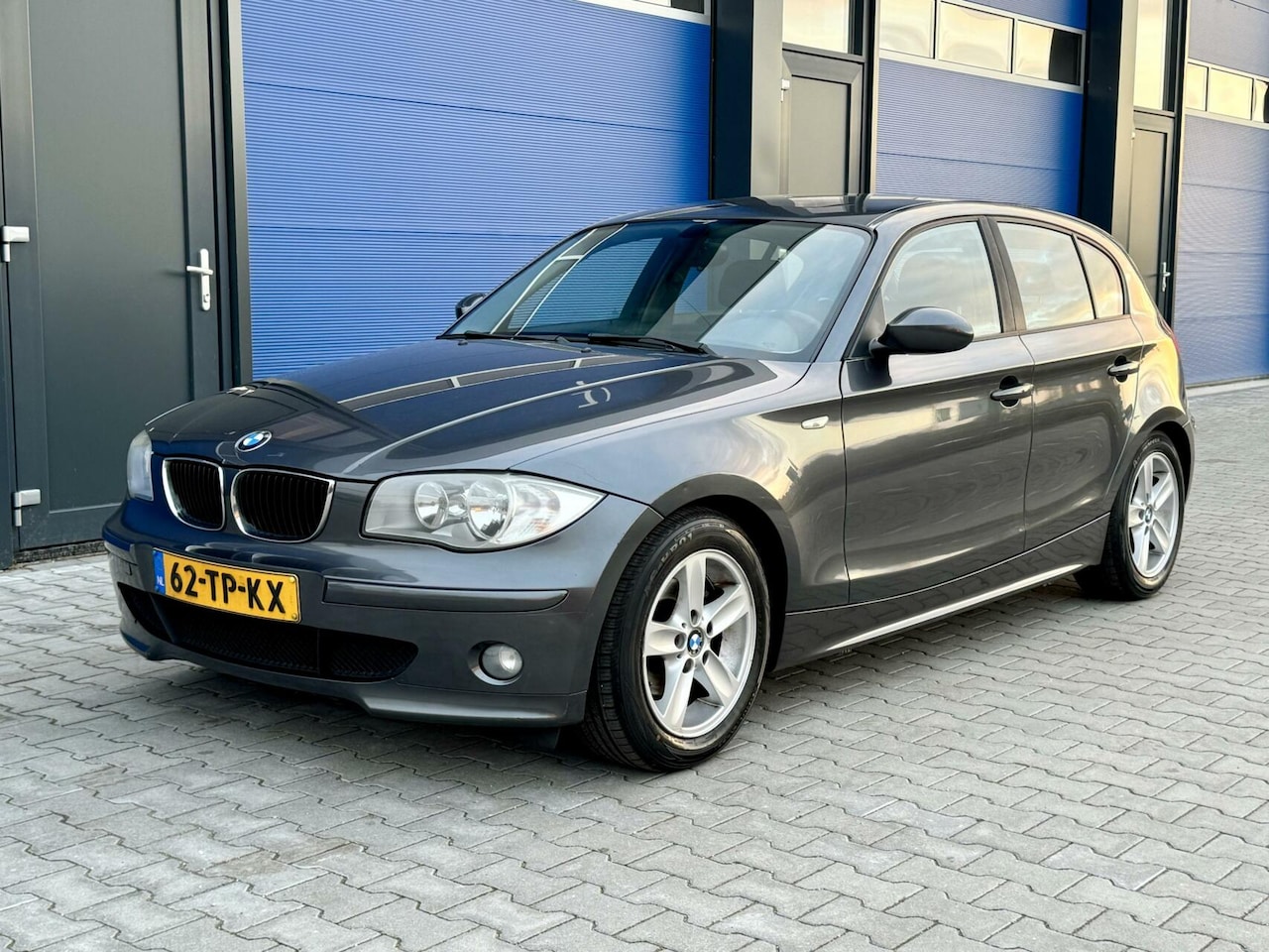 BMW 1-serie - 116i High Executive | Clima | 5Drs | NAP - AutoWereld.nl