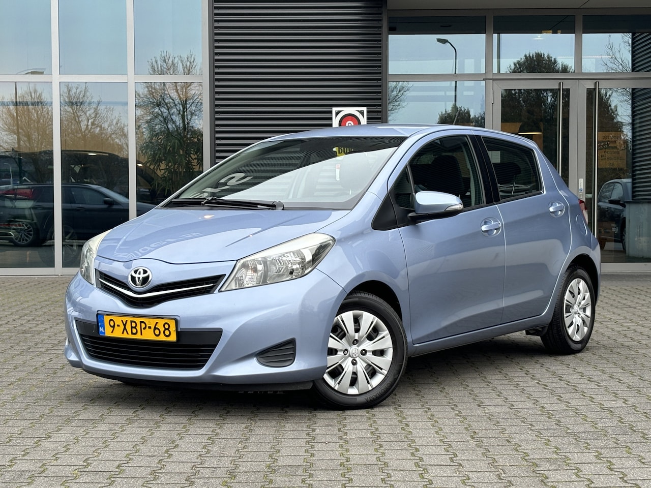 Toyota Yaris - 1.3 VVT-i Aspiration 1.3 VVT-i Aspiration | Trekhaak - AutoWereld.nl