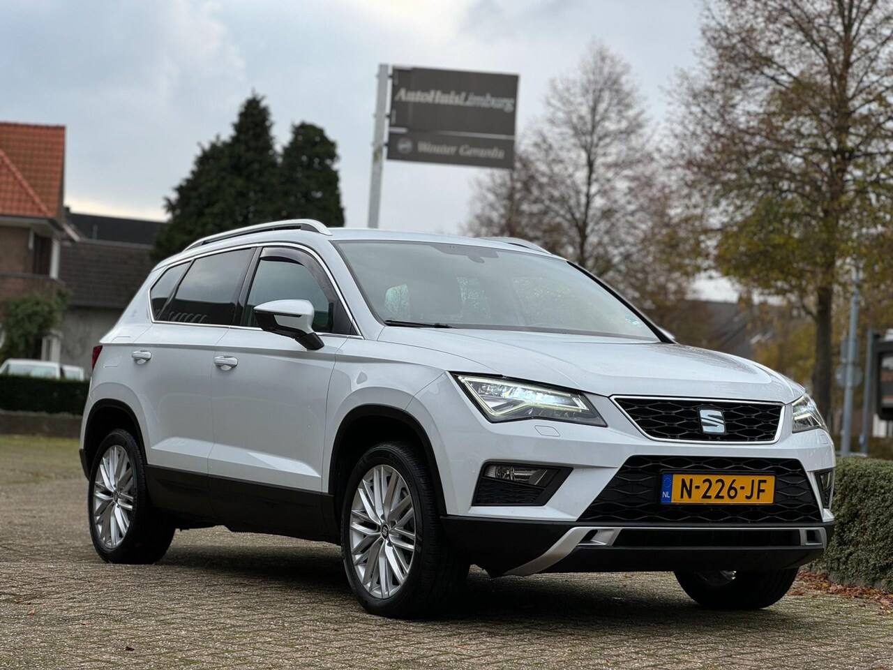 Seat Ateca - 1.4 EcoTSI Xcellence|Camera|Trekhaak|Carplay|150PK|Cruise Control|Automaat - AutoWereld.nl