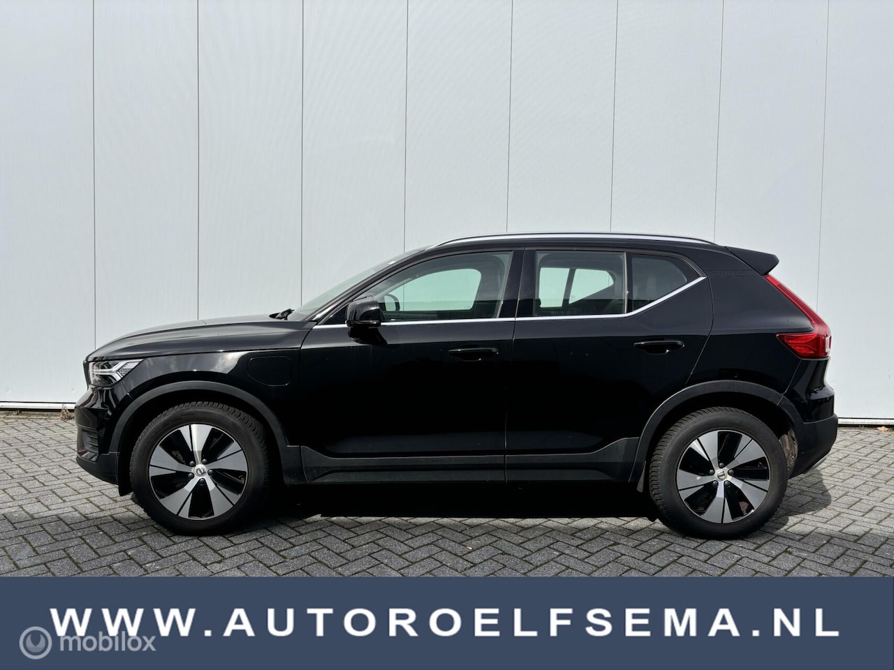 Volvo XC40 - T4 Recharge Inscription|LEER|PANORAMADAK|TREKH - AutoWereld.nl