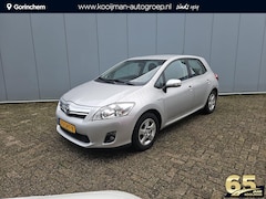 Toyota Auris - 1.8 Full Hybrid Aspiration | 1e Eigenaar | NIEUW Geleverd en Onderhouden | Trekhaak | Navi