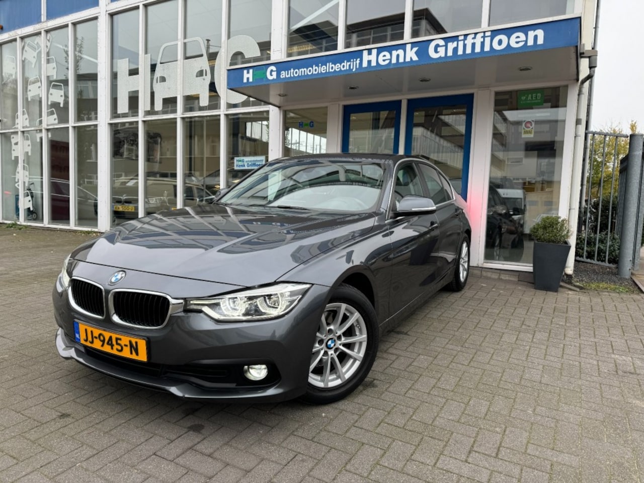 BMW 3-serie - 320d EDE Executive Automaat I Navigatie I Xenon I Climate I Crui - AutoWereld.nl