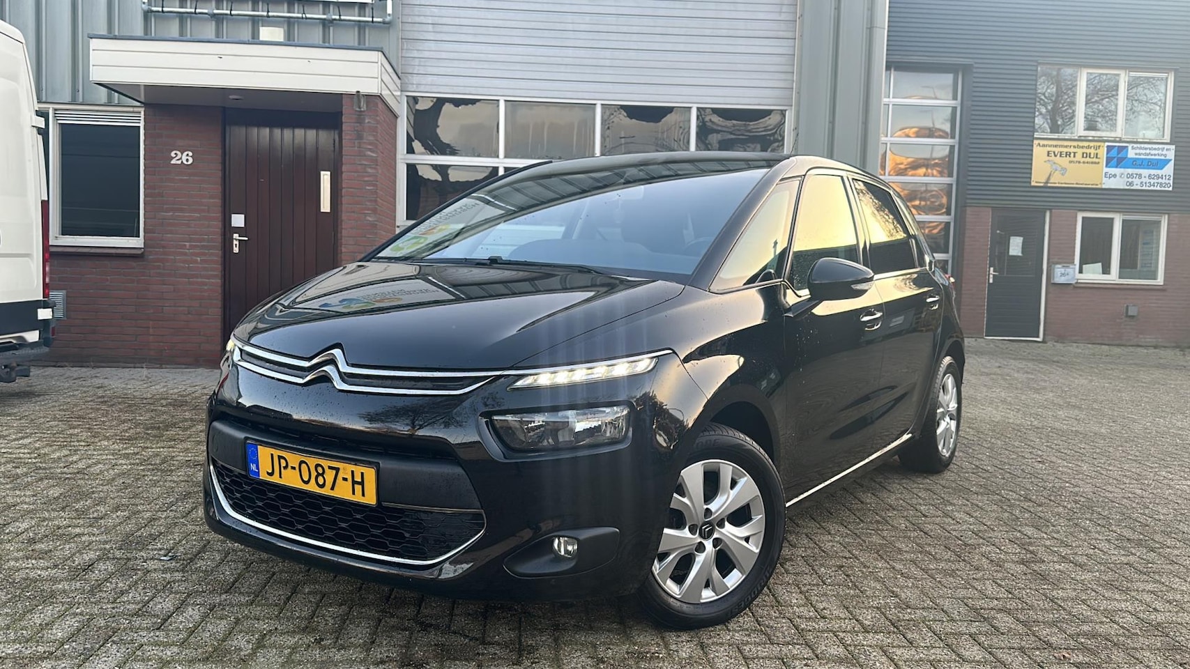 Citroën C4 Picasso - 1.2 PureTech Business 1.2 PureTech Business - AutoWereld.nl