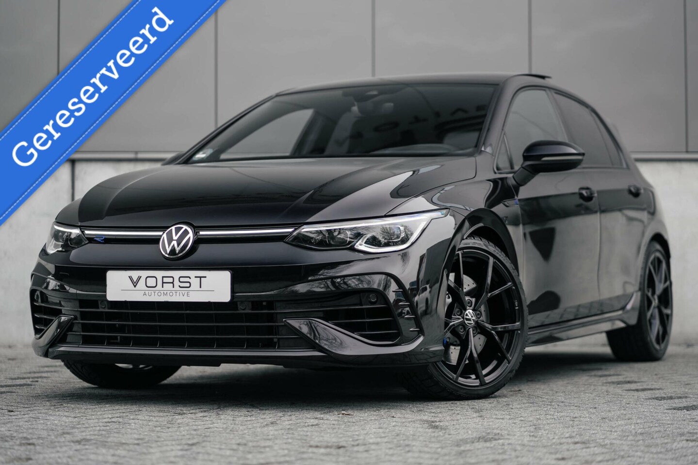 Volkswagen Golf - 2.0 TSI R 4Motion Leder HUD Akra - AutoWereld.nl