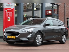 Ford Focus Wagon - 1.0 EcoBoost *Titanium* | Trekhaak | Carplay | Navigatie | A/C | Cruise Control | Orig. NL