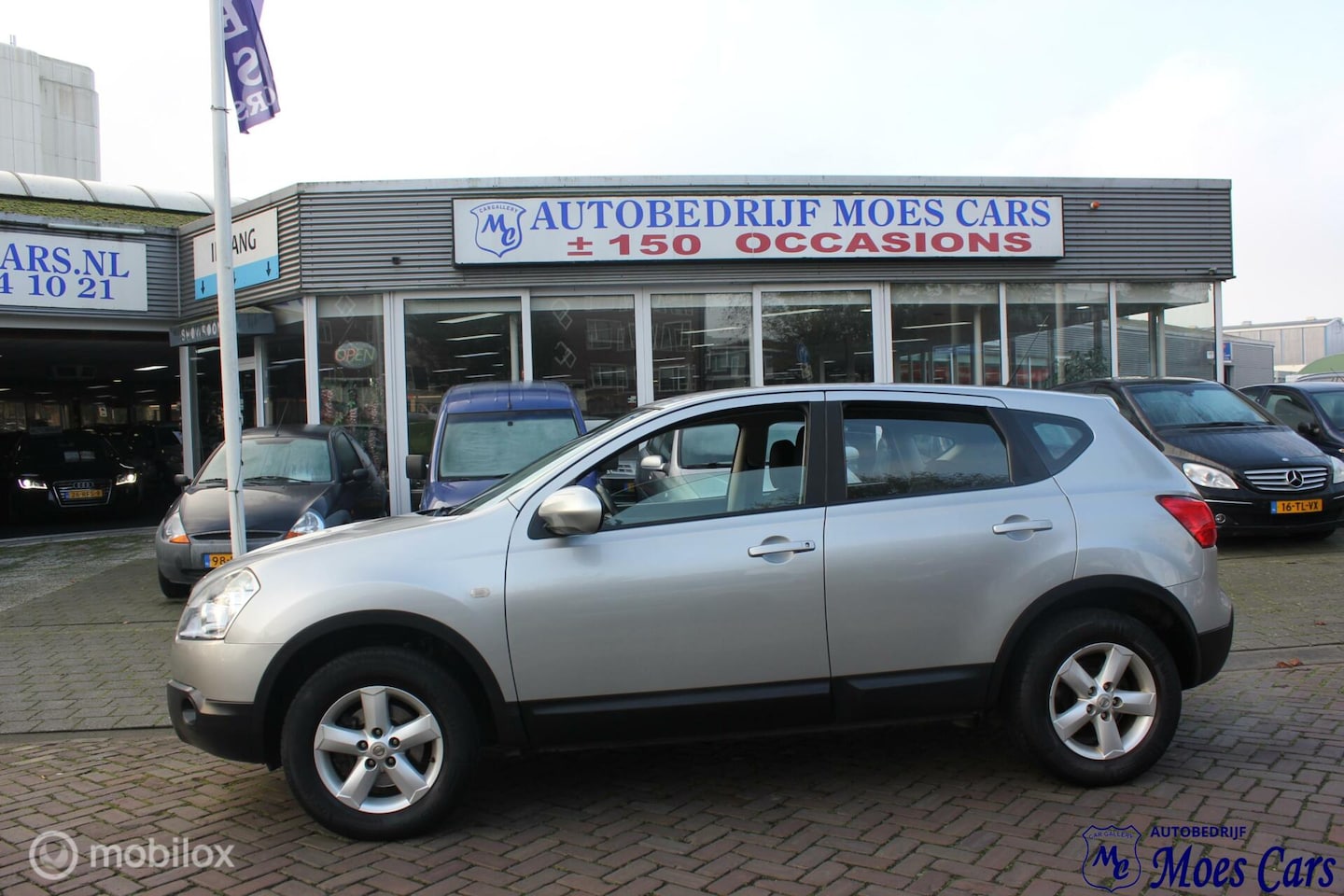 Nissan Qashqai - 1.6 Acenta NAVI - PDC - CAMERA - AutoWereld.nl